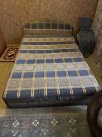 Продам кровать бу 200x150 с деревянным основанием