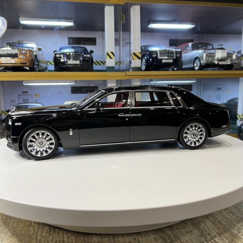 1:18 Масштабный модель. Rolls Royce