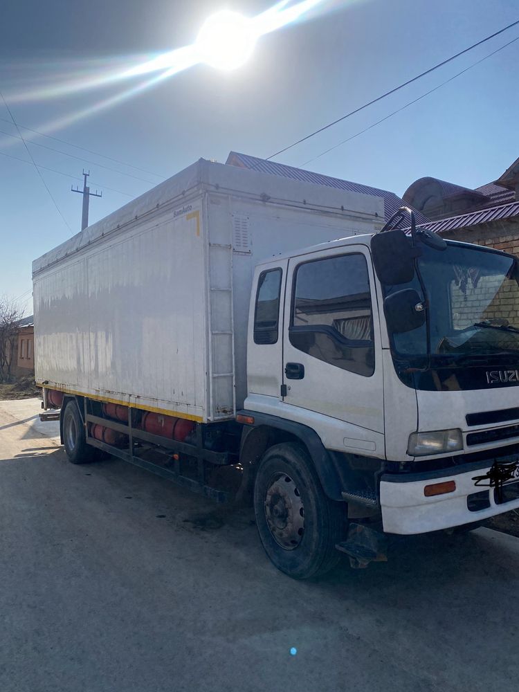Isuzu 10 tonnalik sotiladi !!! Srojna