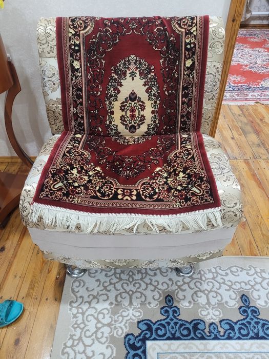 Кресло продается 2шт