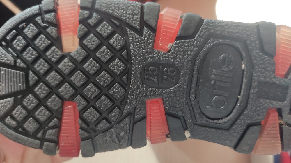 Дебели ботушки+ подарък