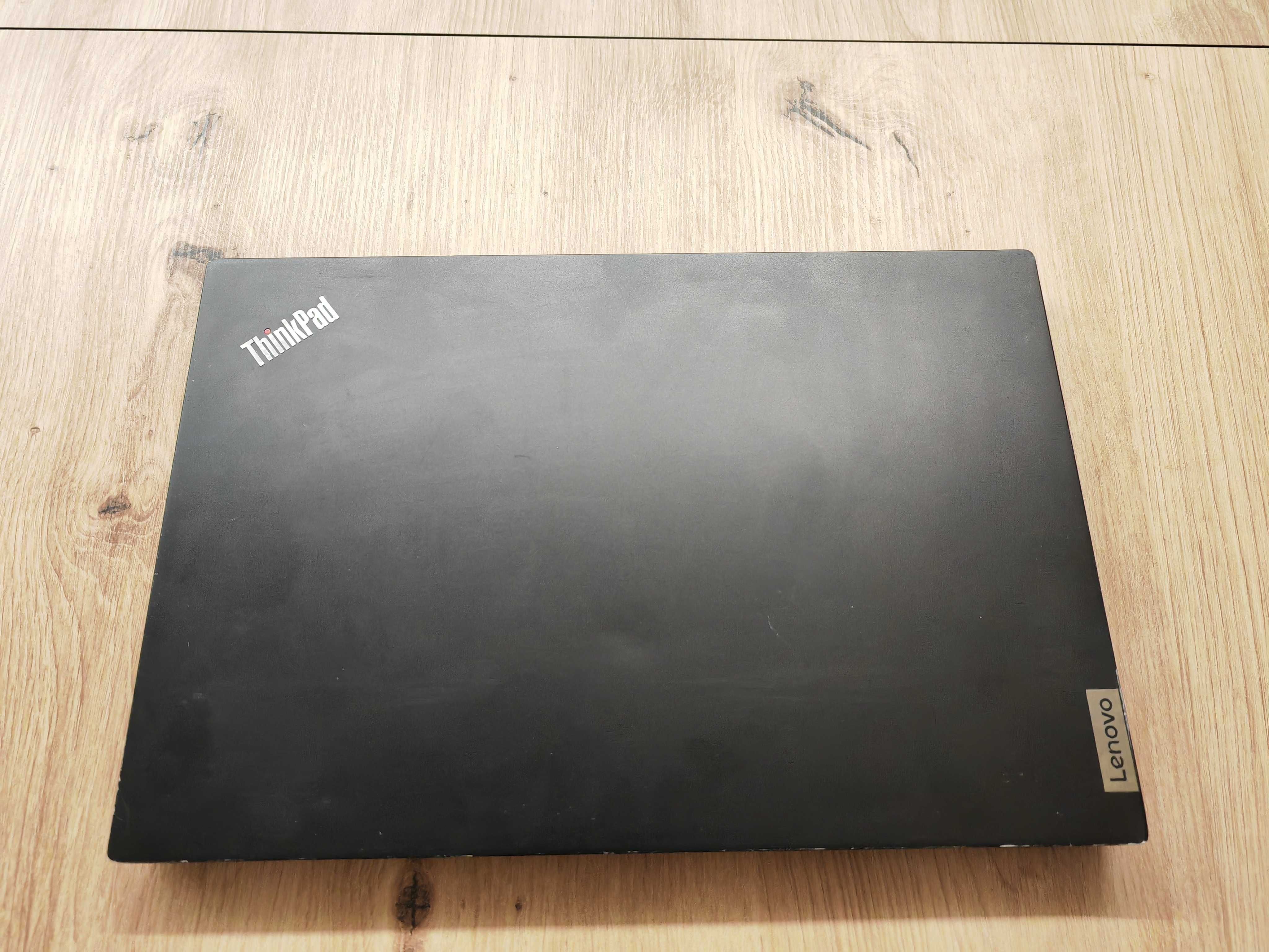 Лаптоп Lenovo ThinkPad Е14 с 6-ядрен Ryzen 5 5500U 14" FHD, 256/8 GB
