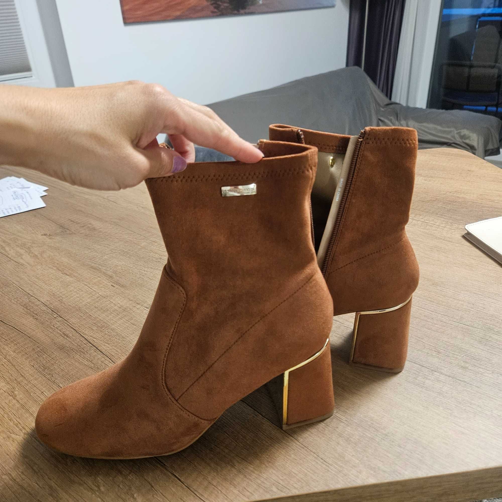 Botine maro "Les Tropeziennes par M. Belarbi" nepurtate