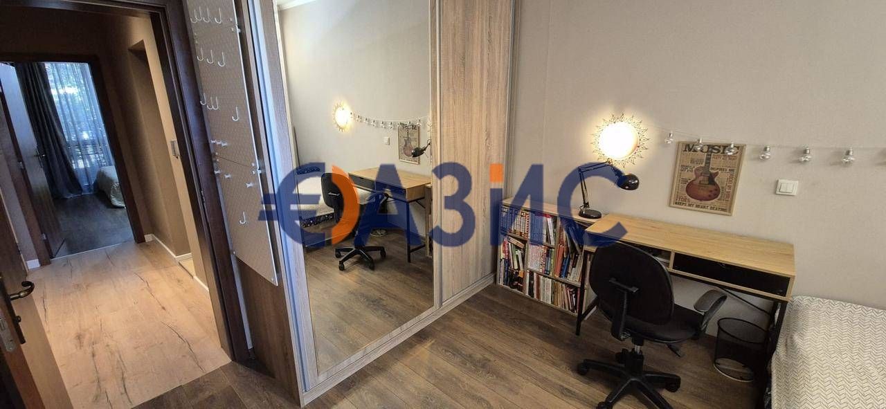 Апартамент с 2 спални в комплекс" Сий Бриз", Свети Влас, 84.41 кв. м,