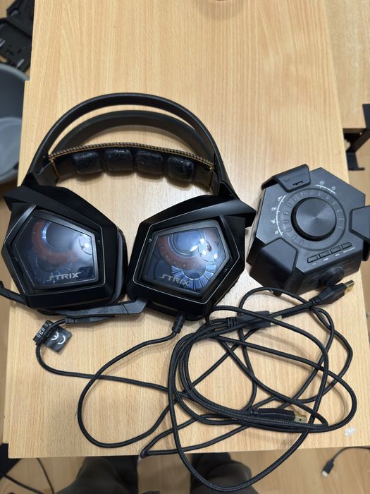 Casti Asus Rog Strix 7.