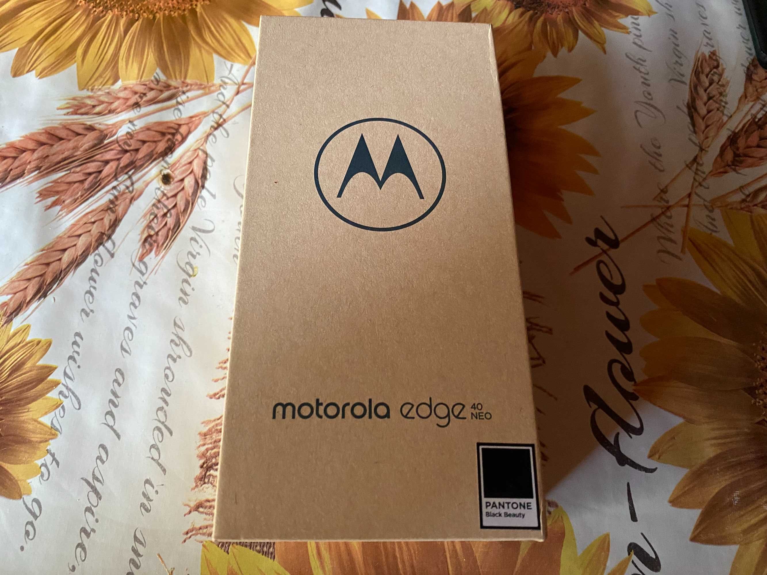 Motorola Edge 40 Neo - 256GB 12GB RAM - Гаранция