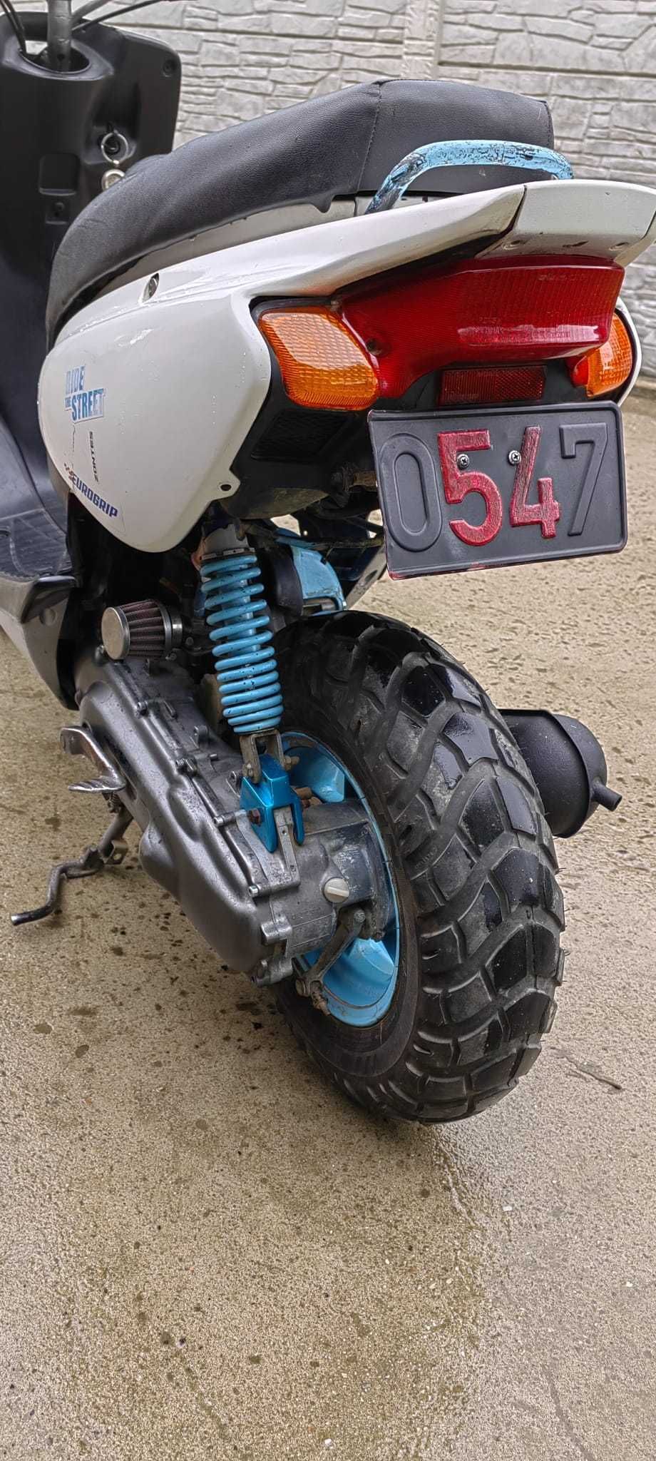 Vând Scuter Yamaha MBK 70cc