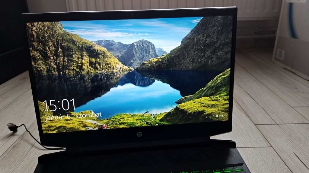 Laptop HP Pavilion Gaming 15-ec2078nq