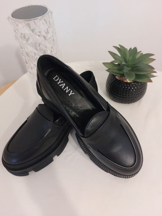 Pantofi dama//Mocasini noi