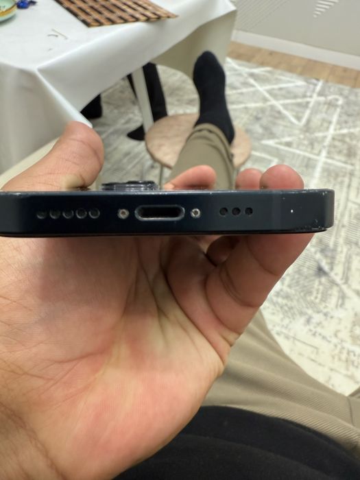 iPhone 13 с гарантии