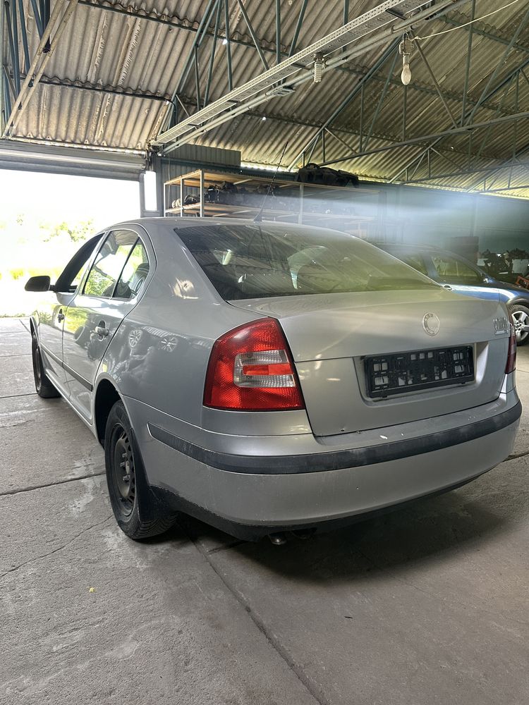 Stop Stopuri Skoda 2 Berlina Lampa stanga dreapta