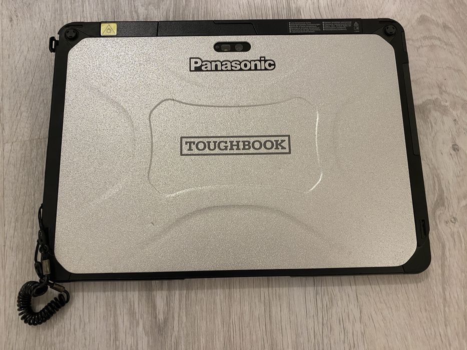 Tableta Panasonic Toughbook CF-20. Procesor i5, 8GB RAM, 256GB SSD M2