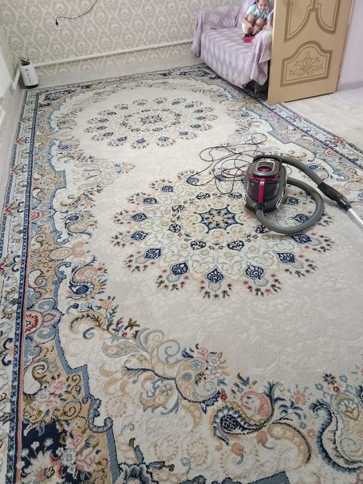 Ковер б/у в отличном состоянии