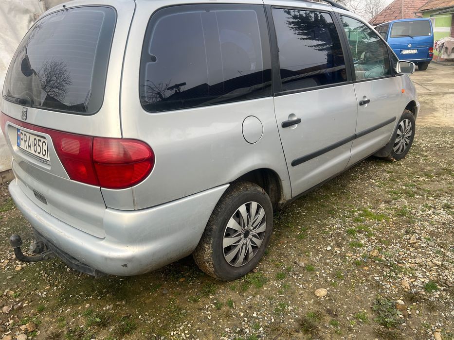 Vând Seat Alhambra