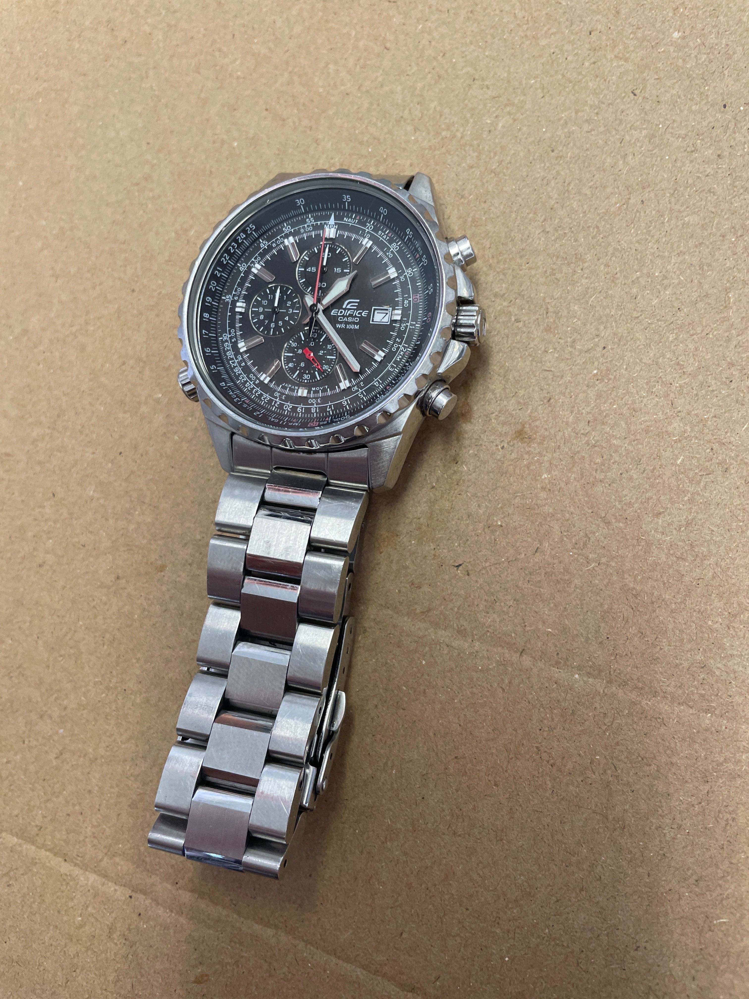 Часовник Casio Edifice