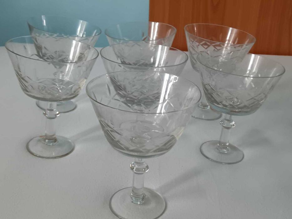 Vând Set 7 Pahare de Șampanie de Luxv