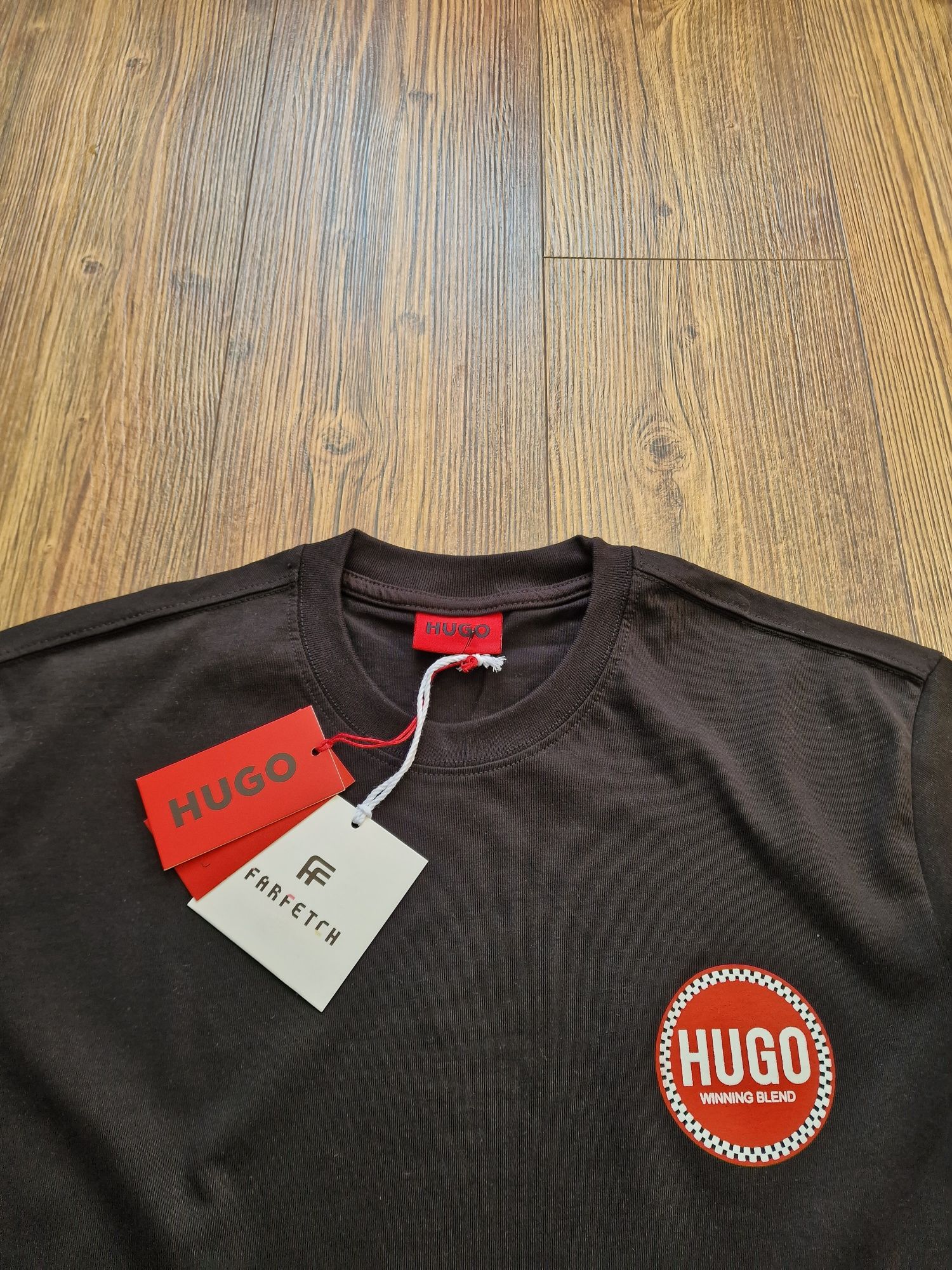 Страхотна мъжка тениска HUGO BOSS размер М и 2XL