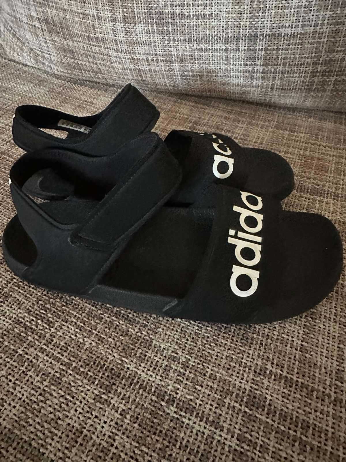 Чехли ,джапанки ADIDAS ,39 номер