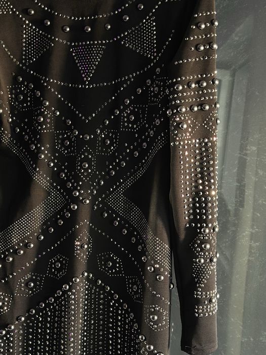 Дамска черна рокля с камъни