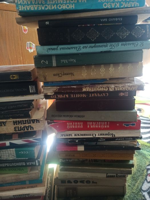 Книги, различни жанрове, безплатно.