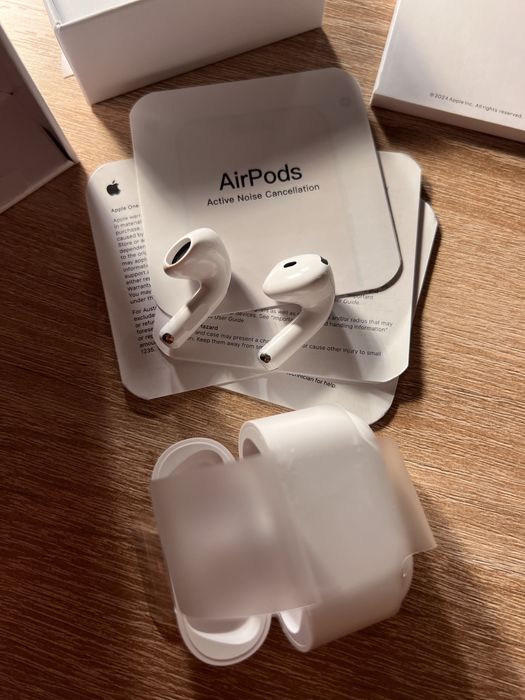 Apple AirPods 4th , gen 4, noi, doar probate, Active noise Cancelling