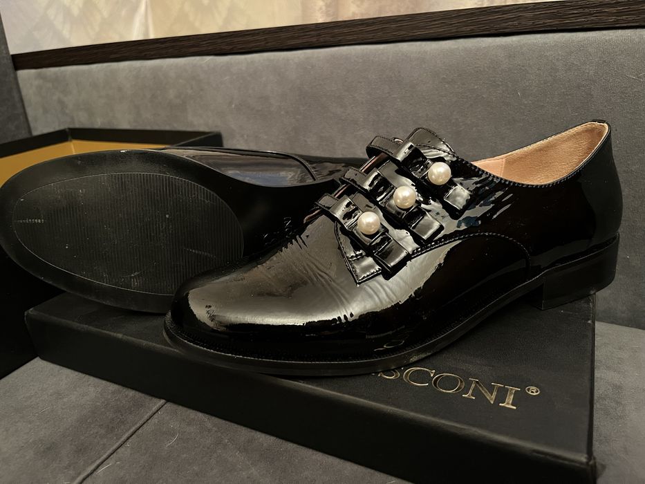 Обувь ,туфли на учёбу