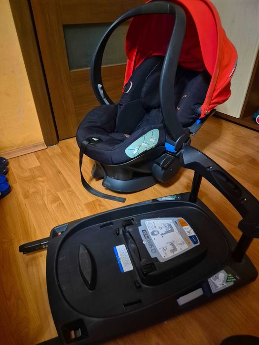Carucior Stokke V6 2 in 1, scoica izi sleep si Isofix