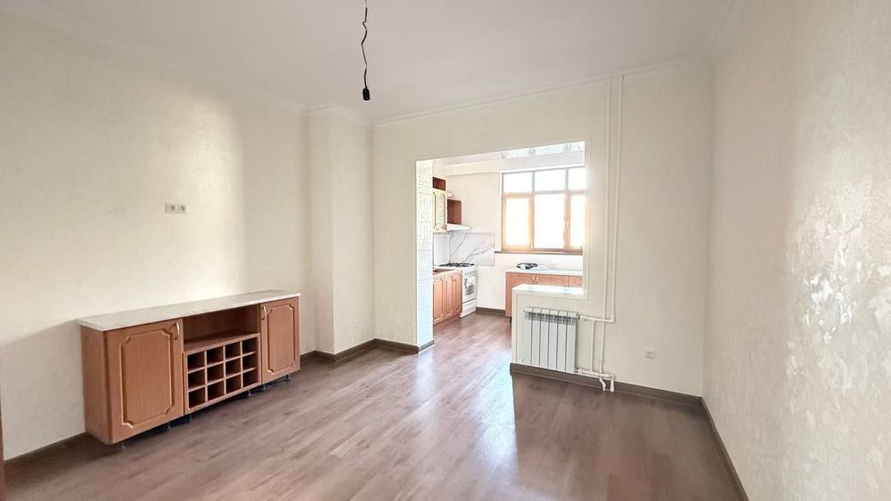 Продаётся квартира в Банковском доме Ор Госпитальный рынок