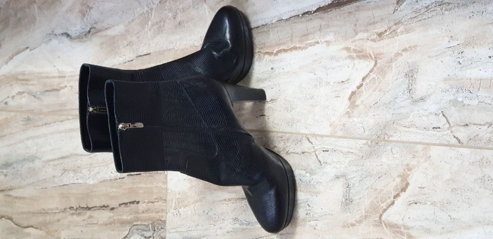 Vand Ghetute Piele Sergio Rossi