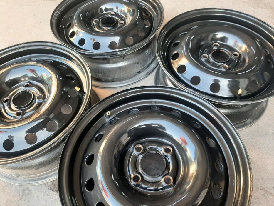 Продается   диски  .15   размер  идеальном   состояния