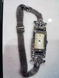 Ceas vechi din argint cu 74 diamante pentru damă
