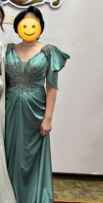 Продам вечерние платье