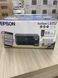 Продам МФУ мульти функциональное устройство EPSON 3250/3252.