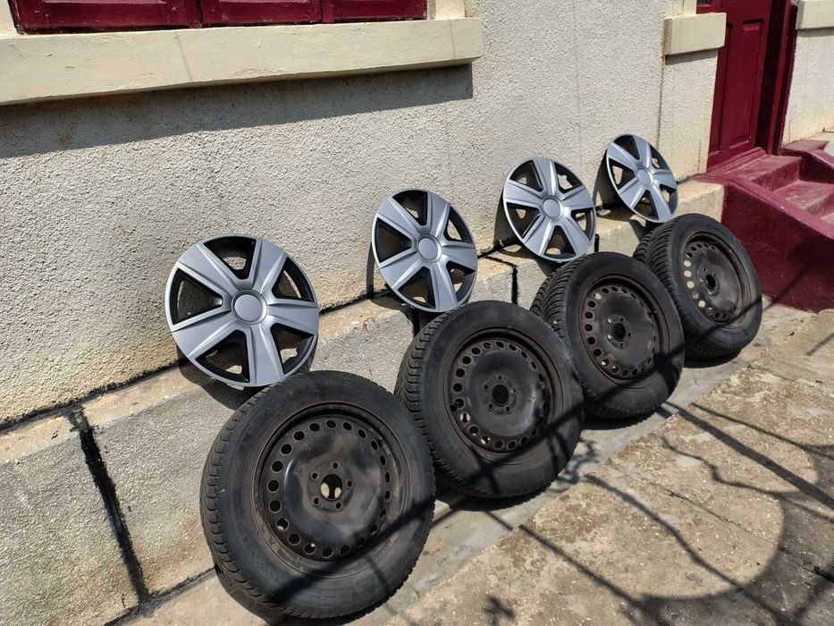 Roti de tabla echipate cu pneuri Michelin Alpin 4 iarna Ford Focus R16