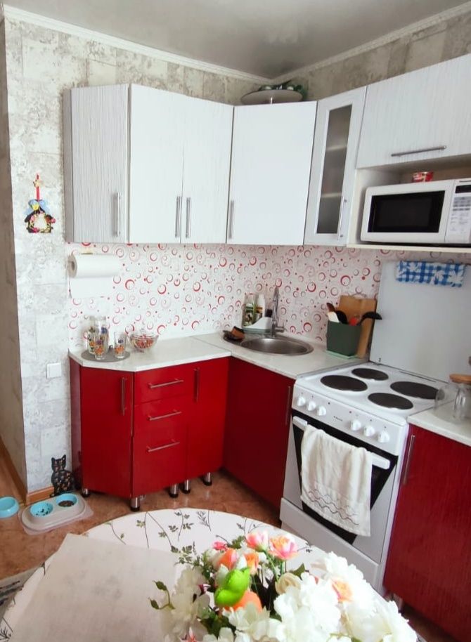 Угловой кухонный гарнитур
