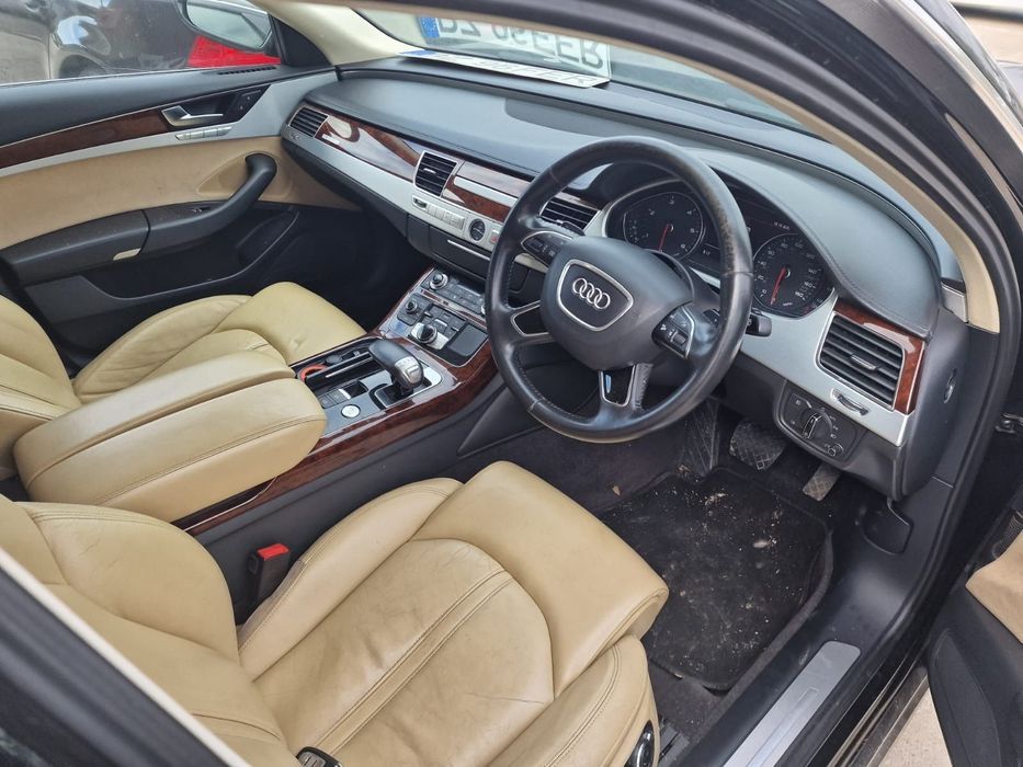 Dezmembram Audi A8 4H, an 2012, 3.0 TDI cod CDT, cutie automata MXU