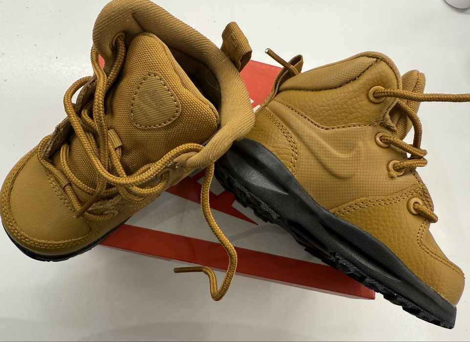 Детски боти Nike Manoa