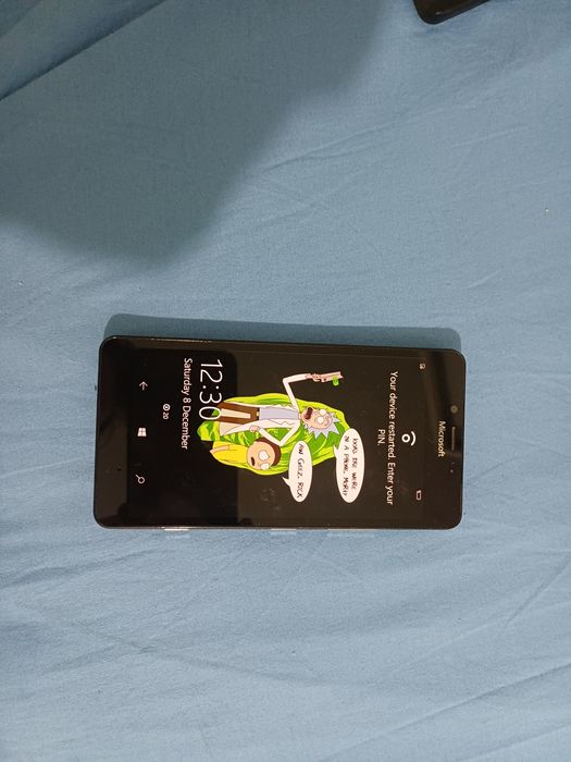 Telefon  Microsoft Lumia 950 in stare foarte buna. Are pin

#9