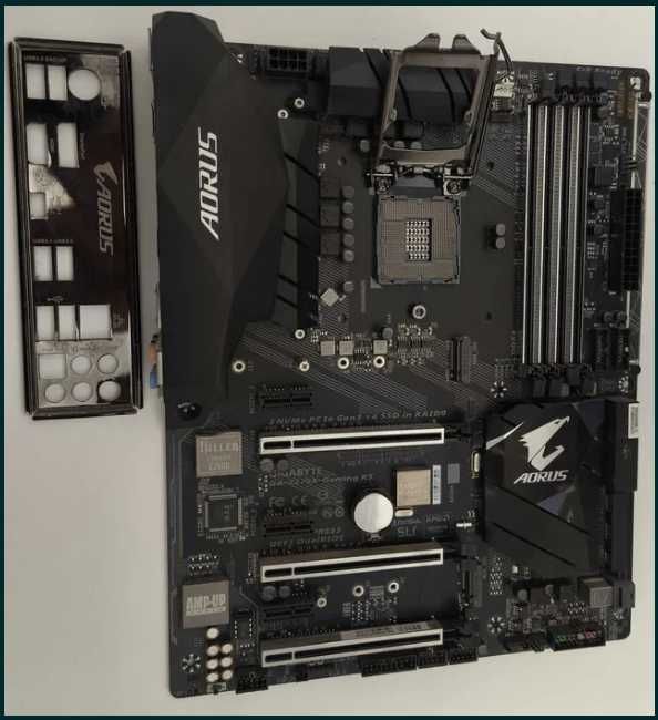 Intel Core i7 7700K - Placa Baza GA Z270X Gaming K5 -  Zalman CNPS14X