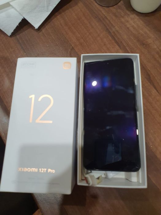 Xiaomi 12 T pro la cutie
