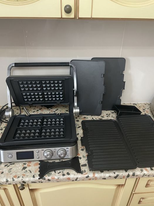 Электрогриль DeLonghi MultiGril CGH1030D