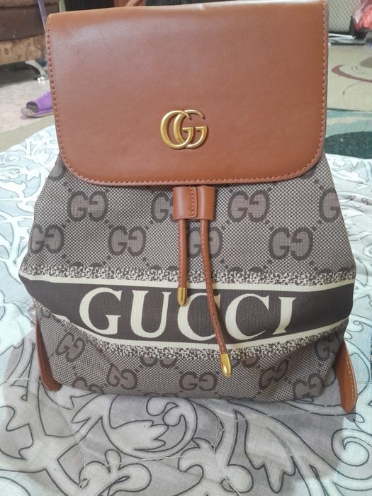 Продам рюкзак почти новый