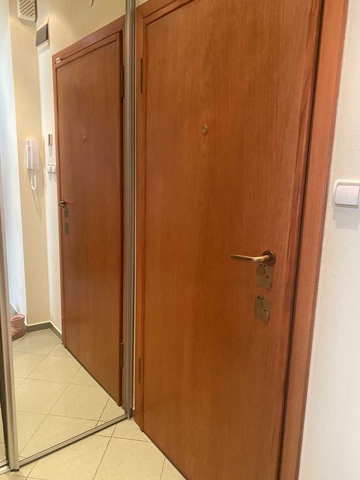 Продава се Четиристаен апартамент в София, Център - 98 кв.м за 12 €/кв.м - Снимка #1