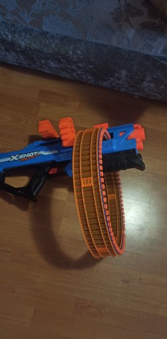 Продаю бластер XSHOT