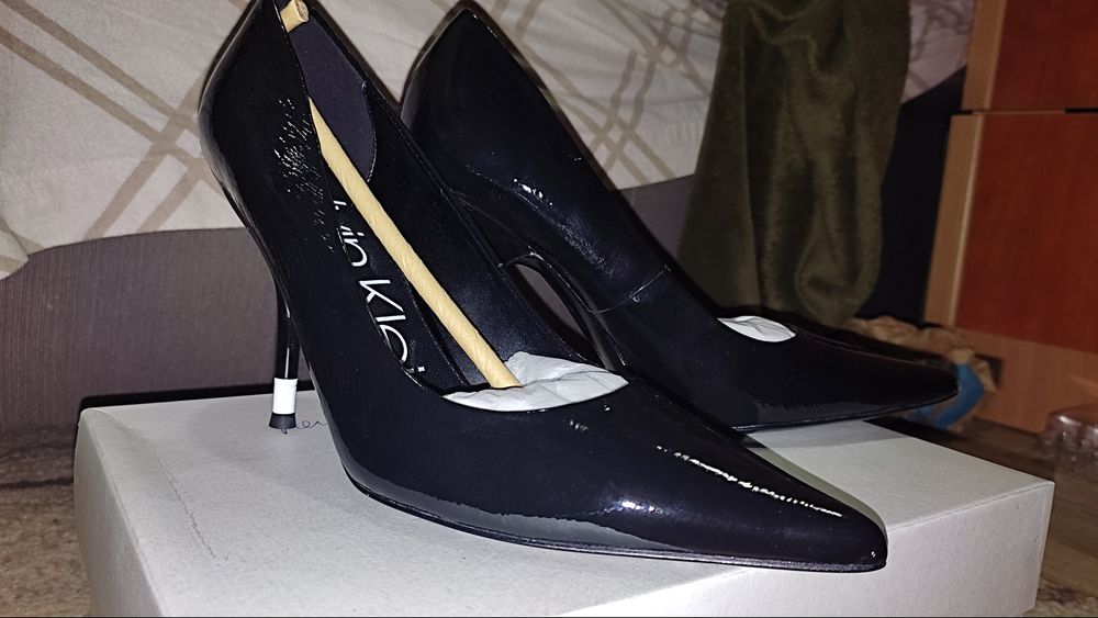 pantofi stiletto cu toc calvin klein