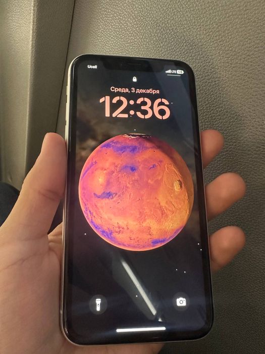 Iphone        11