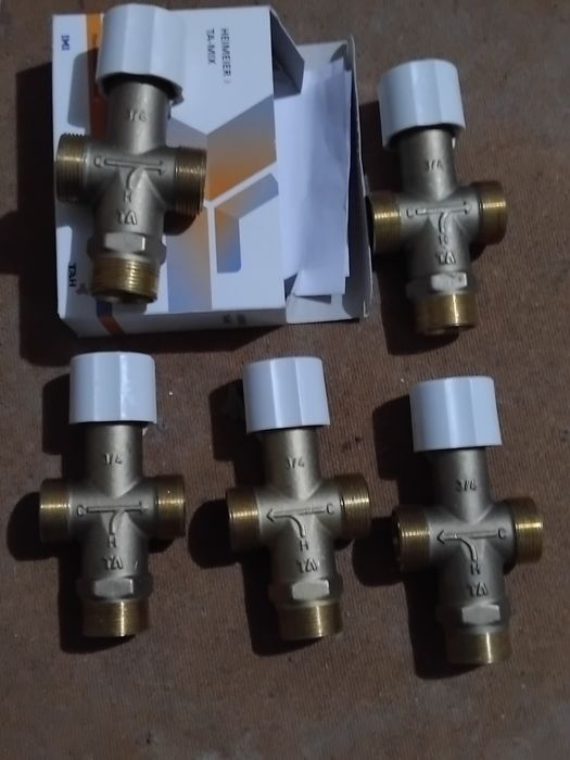 De vanzare vana 3 cai 3/4 .sunt 5 bucati