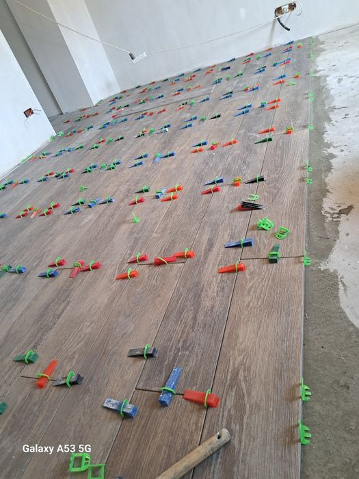 EXECUT A-Z  LUCRARI DE FINISAJE interioara și exterioara