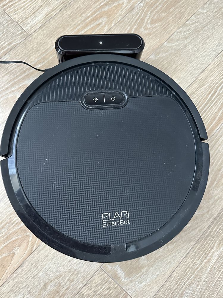 Робот пылесос Elari SmartBot