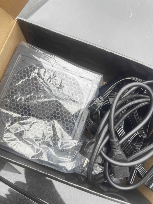 Sursa Seasonic B12